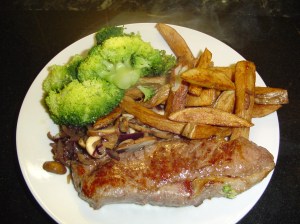 Steak, Broccoli, Chips & Mushrooms